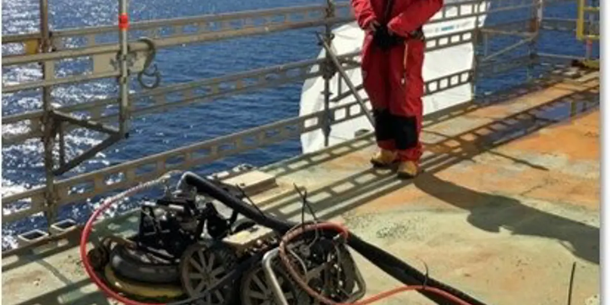 This robot effectively removed tire coating on Gullfaks B. Photo: Beerenberg